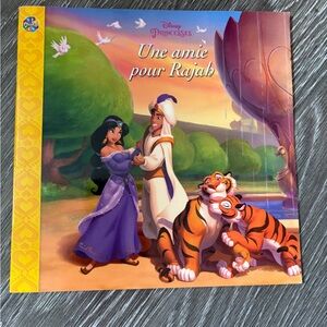 2/8$ Disney bundles 6 book